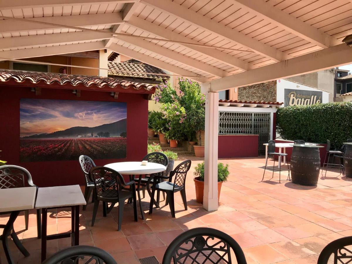 Hostal Can Pou Vidreres Exterior photo